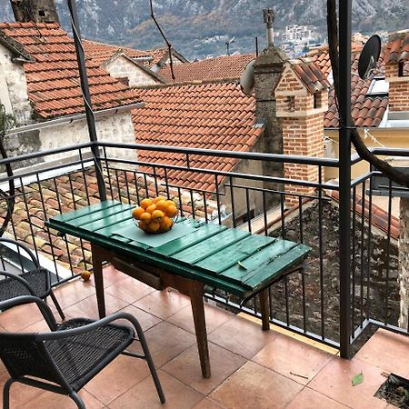 شقة Chic & Stylish With Seaview-Terrace - Kotor Indah المظهر الخارجي الصورة